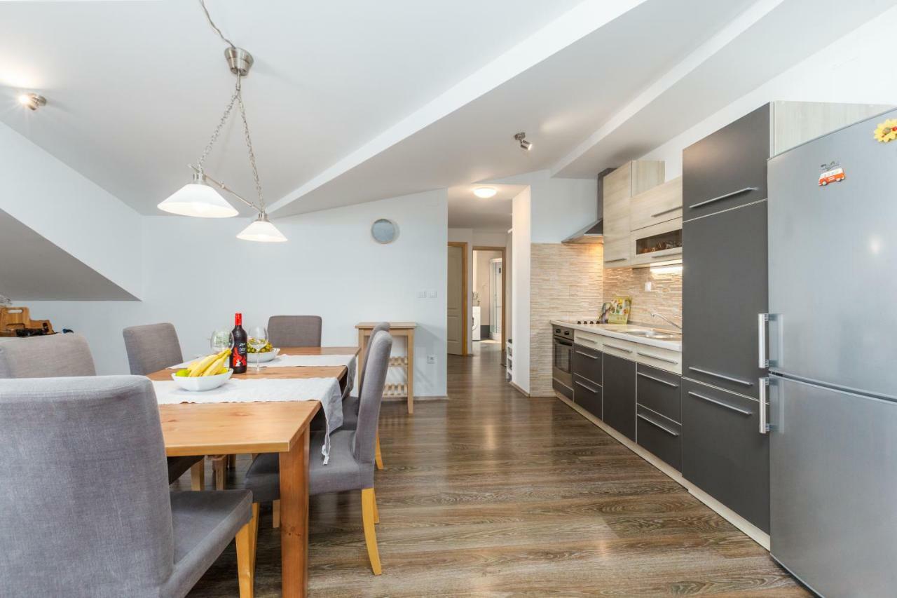 Apartman Maria Lussi *